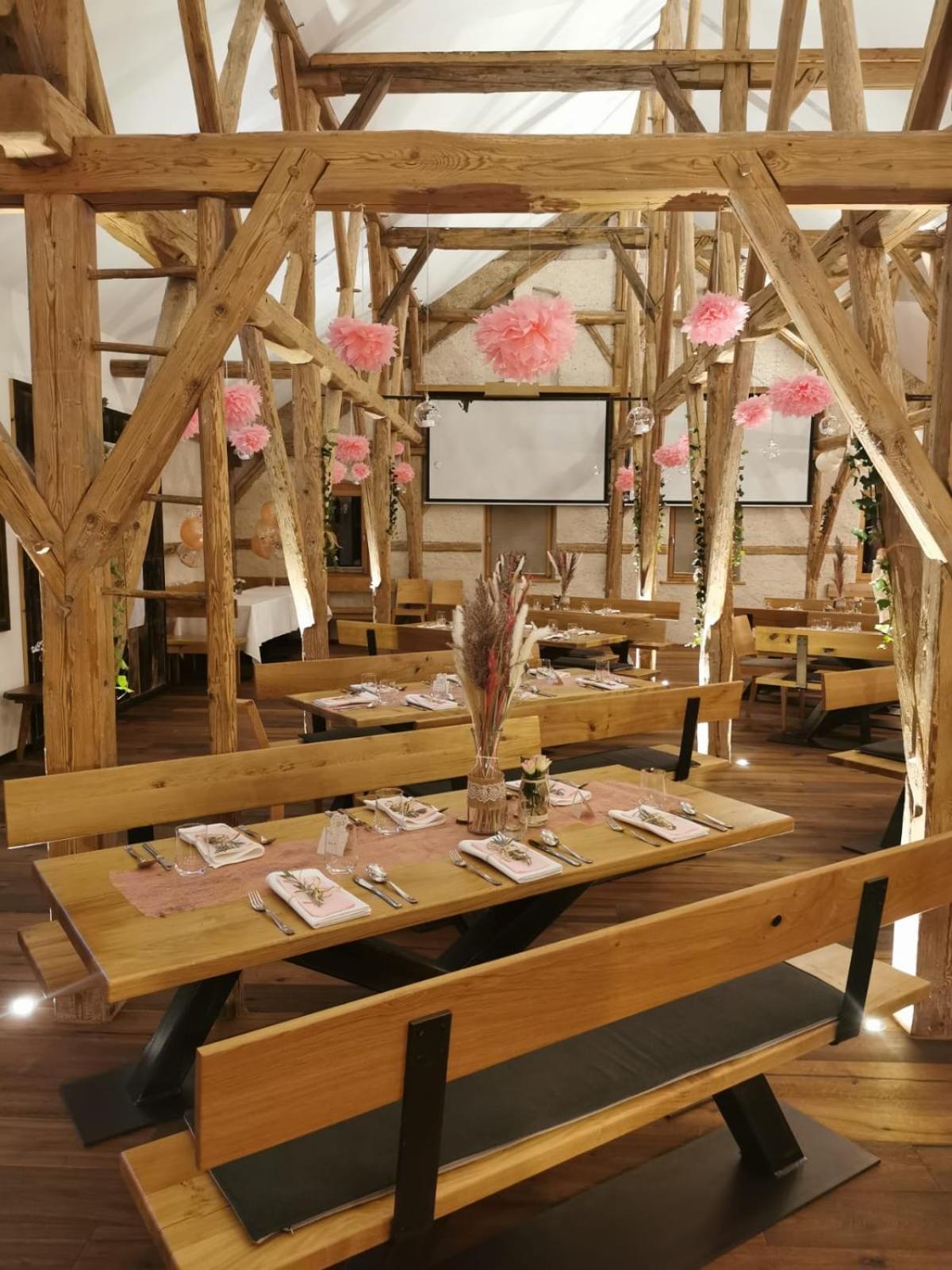 Landgasthaus Zur Linde Pleiskirchen ภายนอก รูปภาพ
